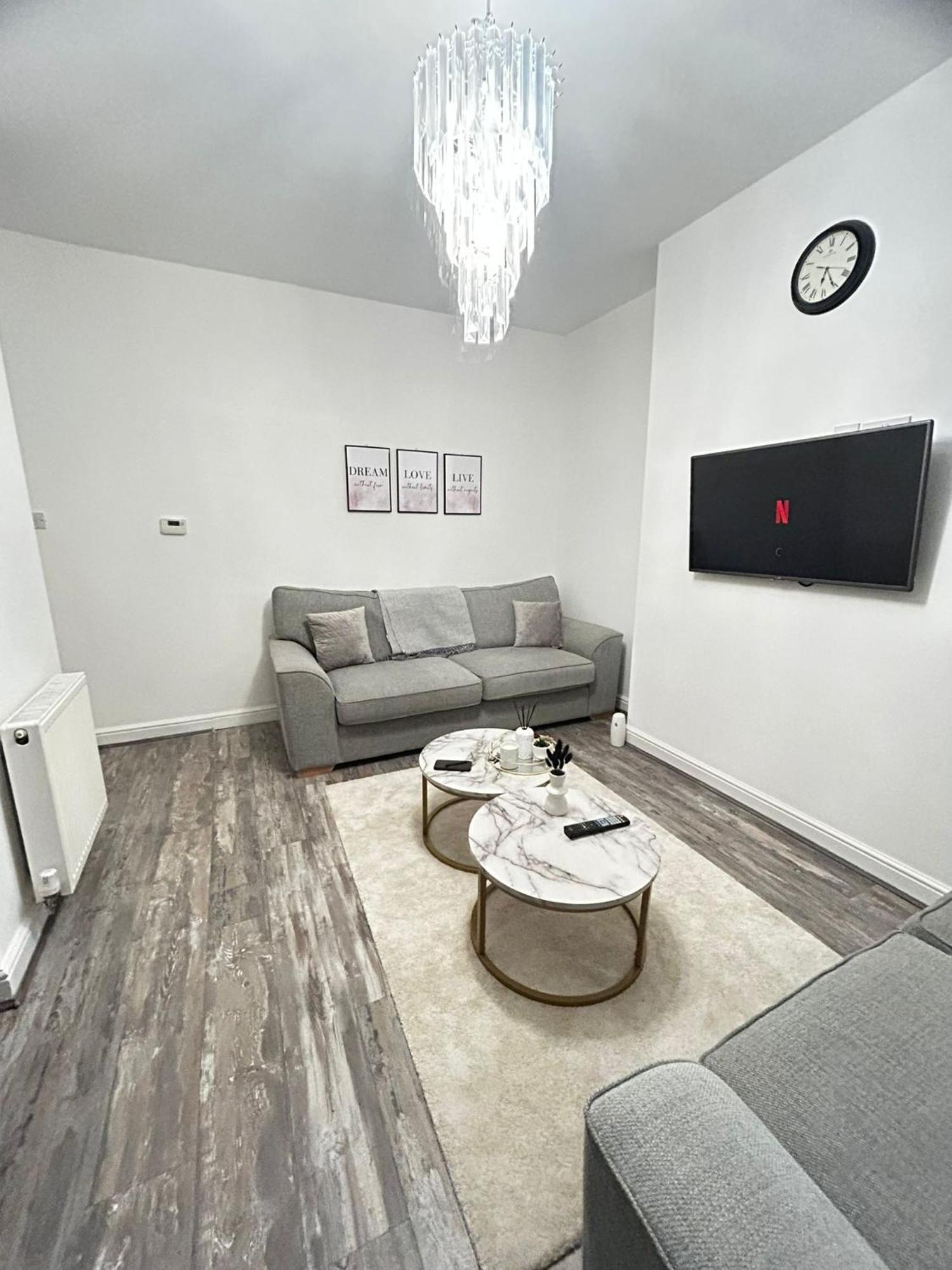 Lovely 5Br Home In Manchester. Close To The City 외부 사진