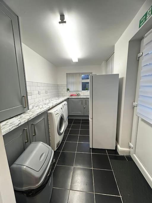 Lovely 5Br Home In Manchester. Close To The City 외부 사진