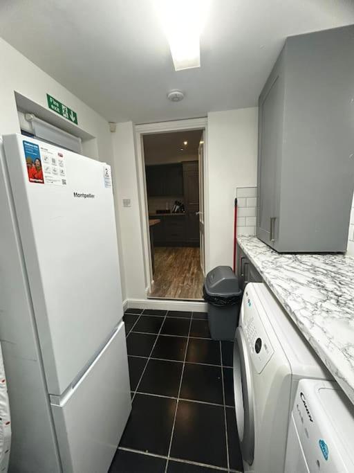 Lovely 5Br Home In Manchester. Close To The City 외부 사진