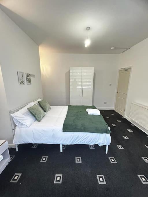 Lovely 5Br Home In Manchester. Close To The City 외부 사진