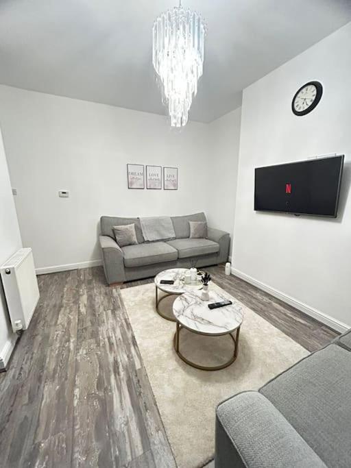 Lovely 5Br Home In Manchester. Close To The City 외부 사진