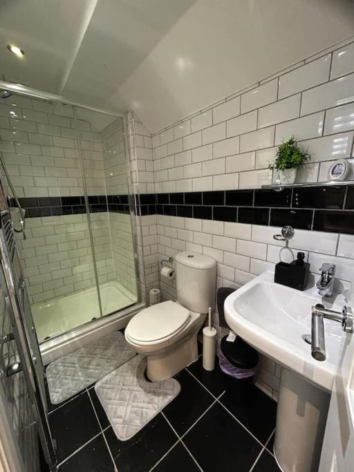 Lovely 5Br Home In Manchester. Close To The City 외부 사진